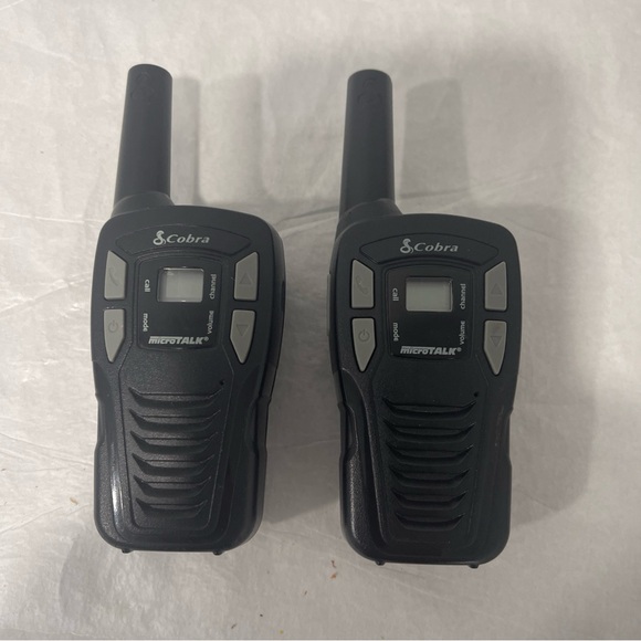 Cobra MicroTalk Walkie Talkie Set Of 2 CX116A 2-Way Walkie Talkies Tested Works - Picture 1 of 6